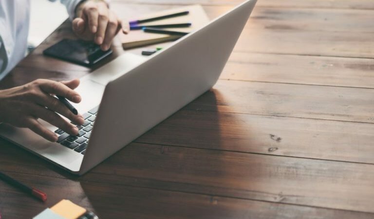 Les 4 ordinateurs pour faire sa rentrée étudiante ou en télétravail
